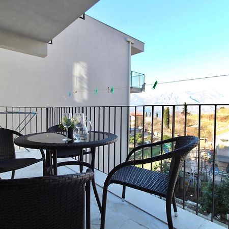 2Bd New Dobrota Apt With Bay Views コトル エクステリア 写真
