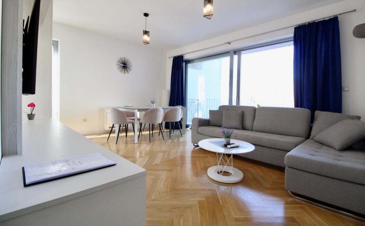 2Bd New Dobrota Apt With Bay Views コトル エクステリア 写真